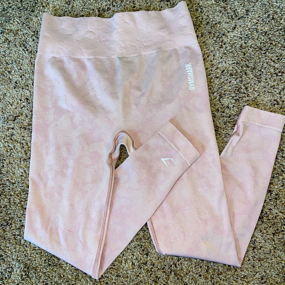 Womens Gymshark Adapt Camo Leggings - Pink